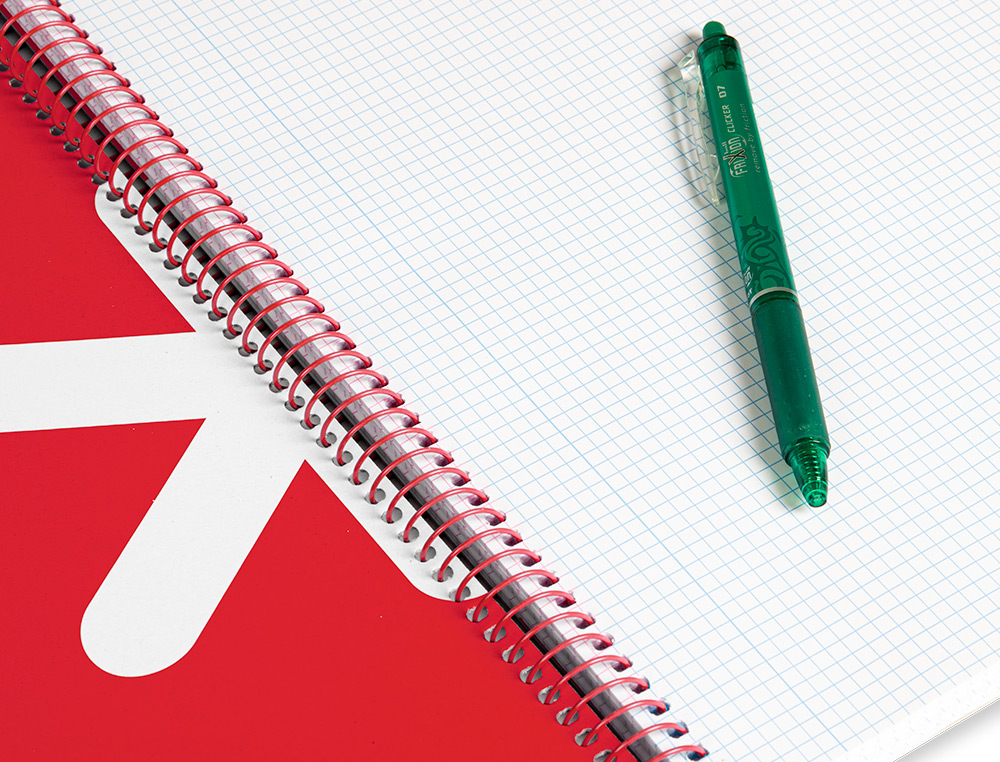 CUADERNO ESPIRAL ANTARTIK A4 MICRO TAPA DURA 80H 100GR CUADRO 5MM SIN BANDA4 TALADROS COLOR FRAMBUESA