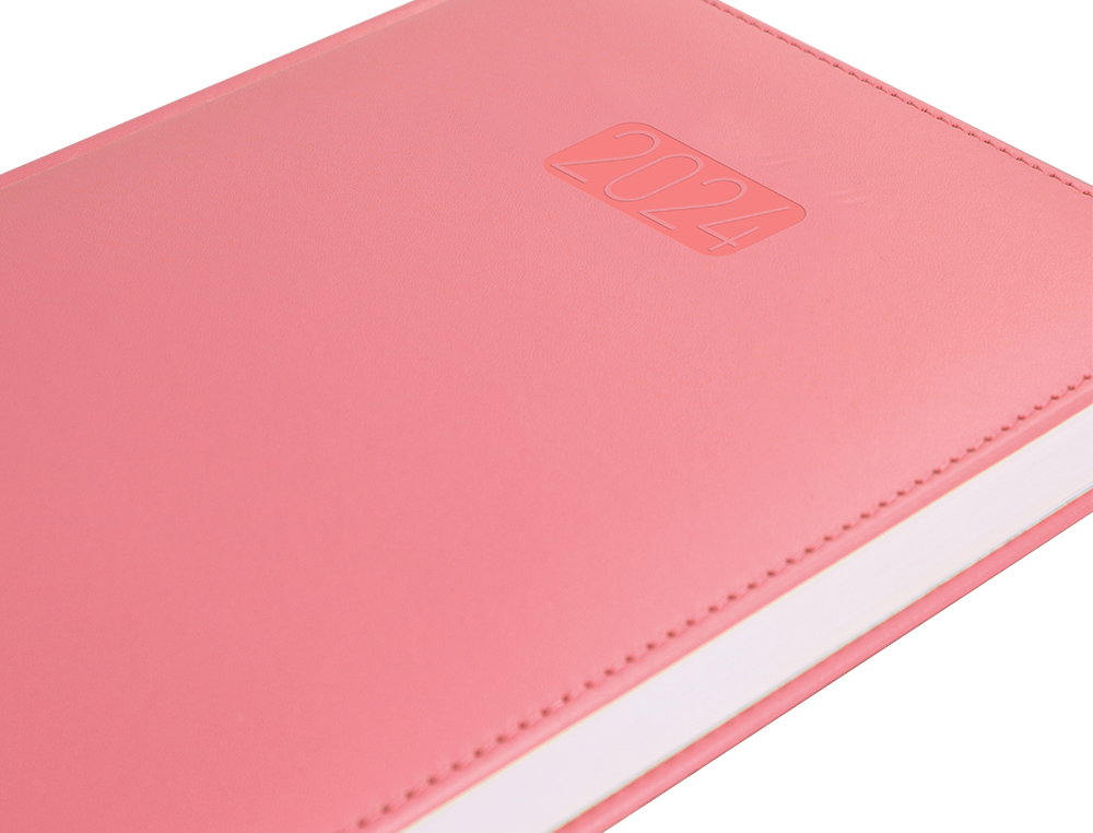 AGENDA ENCUADERNADA LIDERPAPEL CRETA 17X24 CM 2024 DIA PAGINA COLOR ROSA PAPEL 70 GR