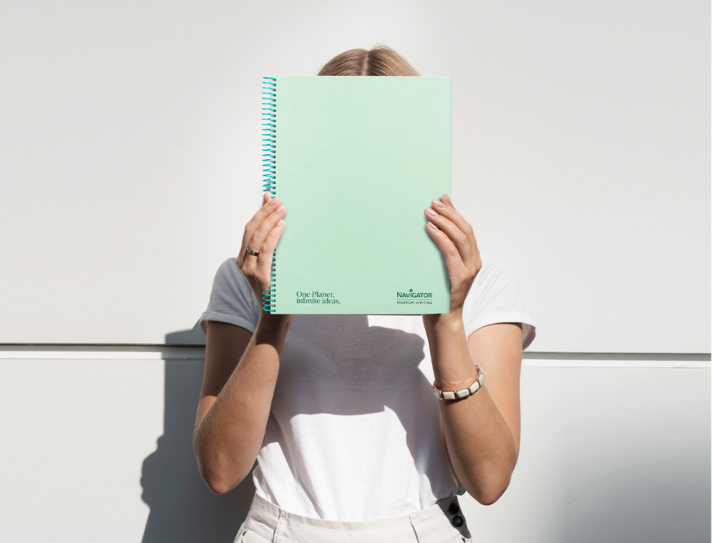 CUADERNO ESPIRAL NAVIGATOR A4 TAPA DURA 80H 80GR HORIZONTAL CON MARGEN MENTA