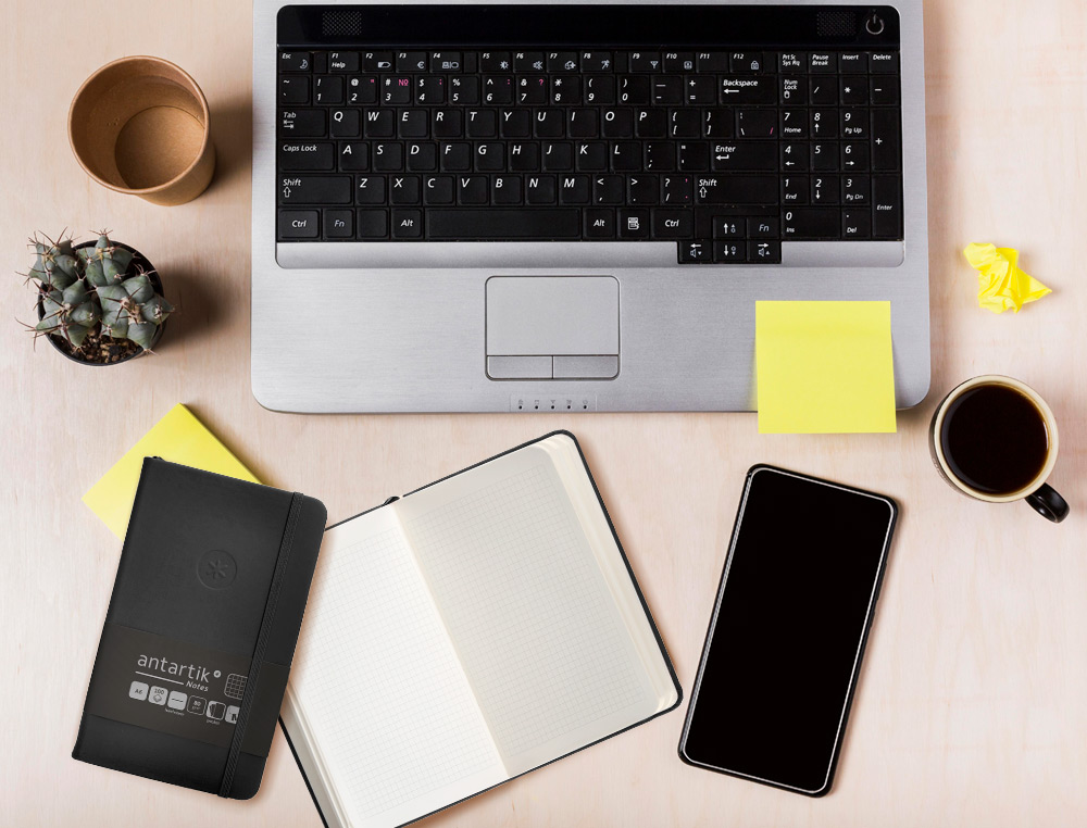 CUADERNO CON GOMILLA ANTARTIK NOTES TAPA DURA A6 HOJAS CUADRICULA NEGRO 100 HOJAS 80 GR FSC
