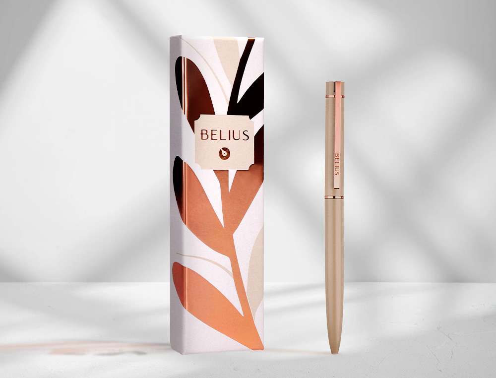 BOLIGRAFO BELIUS ROSE ALUMINIO COLOR BEIGE CLARO ORO ROSA TINTA AZUL CAJA DE DISEÑO