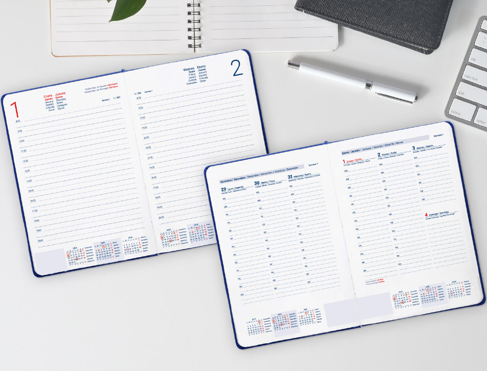 AGENDA ENCUADERNADA LIDERPAPEL CRETA 150X210 MM 2026 SEMANA VISTA AZUL CLARO PAPEL 70 GR FSC