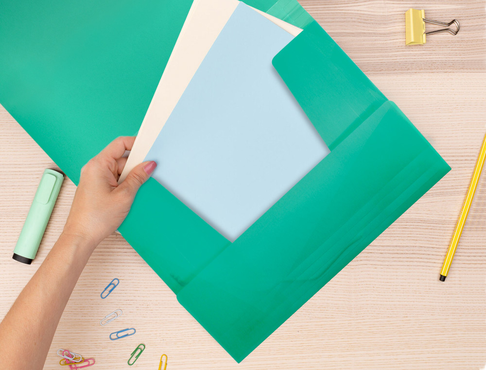 CARPETA LIDERPAPEL GOMAS SOLAPAS 34963 POLIPROPILENO DIN A4 VERDE TRANSLUCIDO