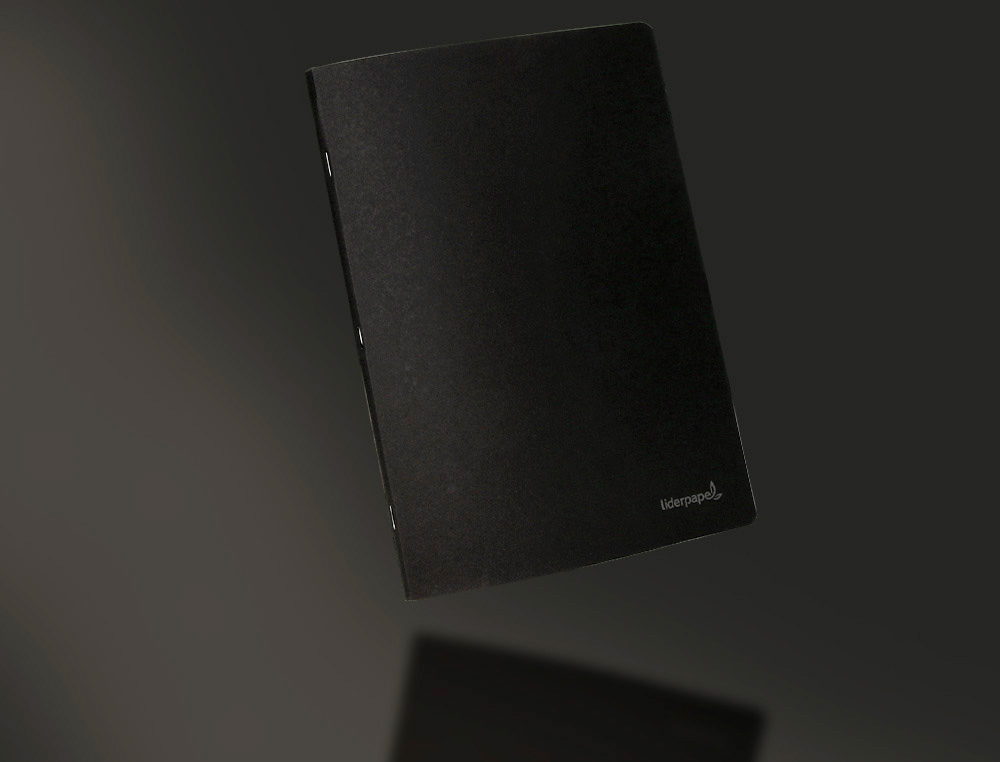 LIBRETA LIDERPAPEL TAPA NEGRA A4 80 HOJAS 60GR CUADRO 5MM CON DOBLE MARGEN