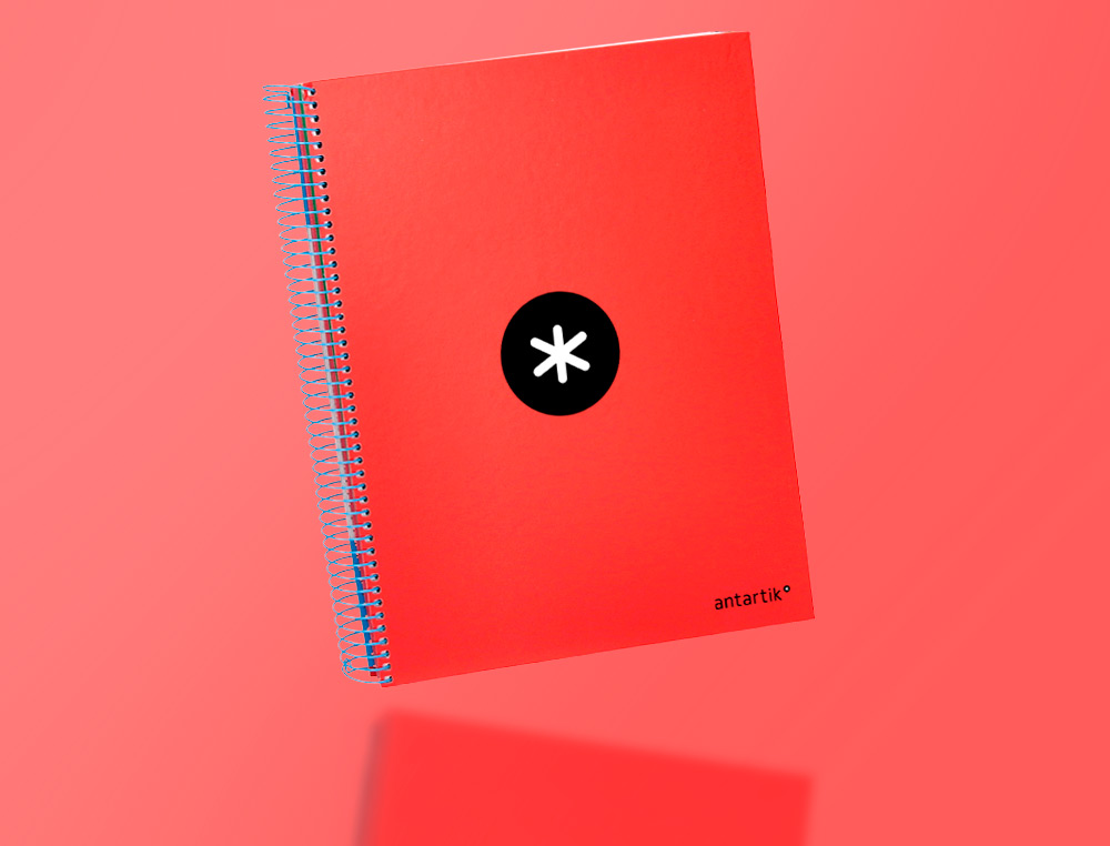 CUADERNO ESPIRAL A4 MICRO ANTARTIK TAPA FORRADA 120H 90 GR LISO CON BANDAS 4 TALADROS COLOR ROJO