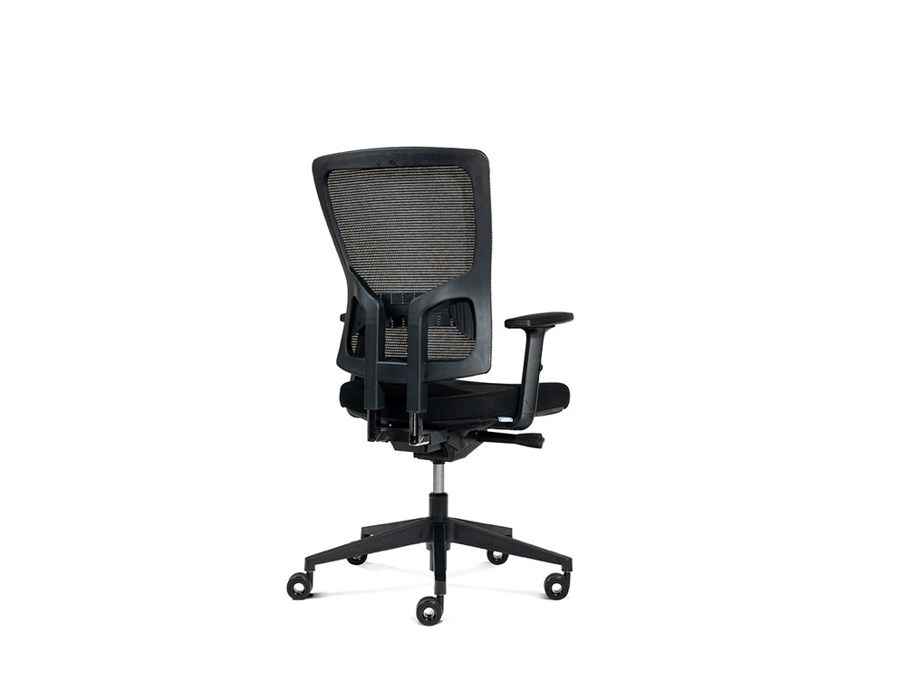SILLA DE OFICINA ROCADA BRAZOS REGULABLES ASIENTO TELA IGNIFUGA Y RESPALDO MALLA COLOR NEGRO